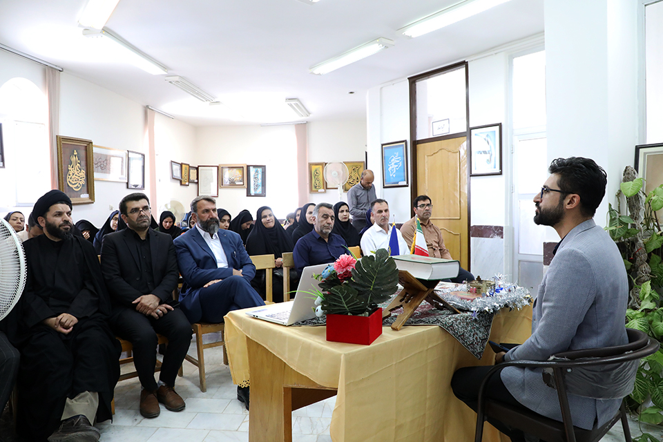 راه‌اندازی مرکز مشاوره در کتابخانه‌های عمومی چهارمحال و بختیاری 1403/05/21