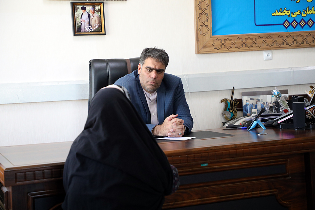 ملاقات عمومی مدیرکل کمیته امداد استان چهارمحال و بختیاری با مراجعه‌کنندگان 1403/06/19