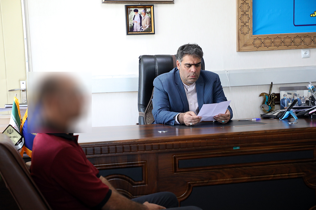 ملاقات عمومی مدیرکل کمیته امداد استان چهارمحال و بختیاری با مراجعه‌کنندگان 1403/06/19